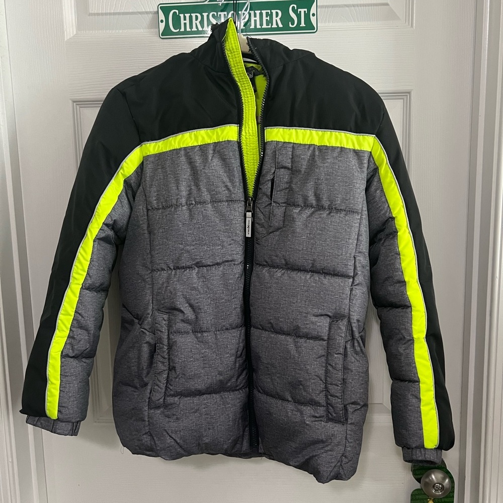 Boys XL 14/16 Zero Xposur winter coat. Super Warm.